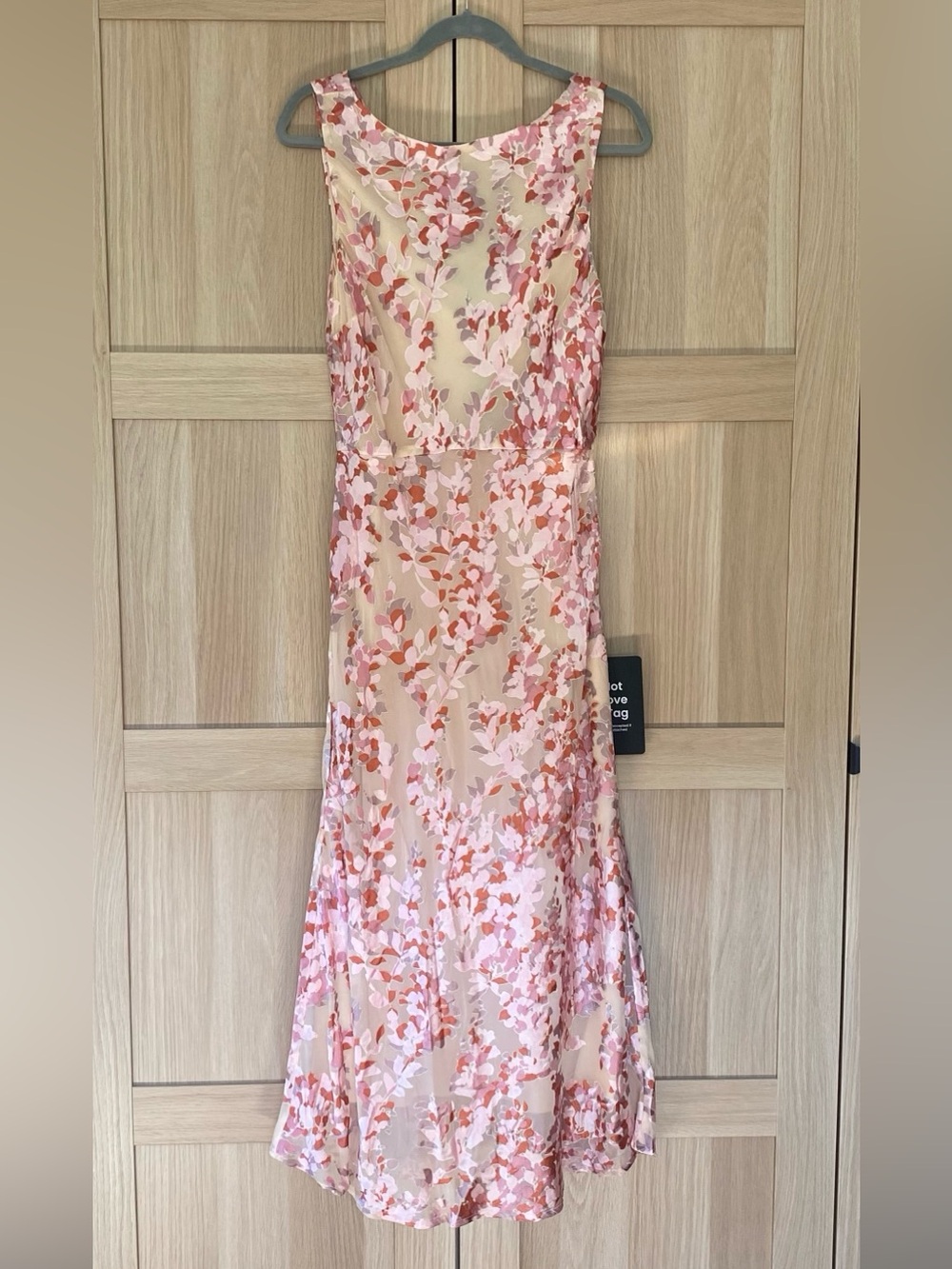 Lulus Tarice Beige Floral Jacquard Cowl Back Midi Dress Size Large